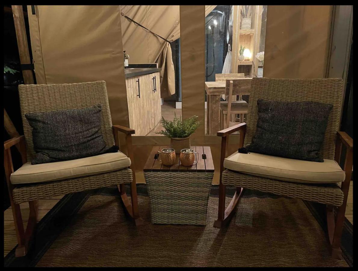 Firefly Season Glamping Tente de luxe